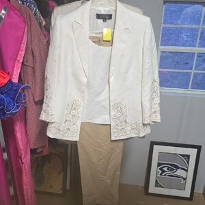 Kasper Cream Blazer Shirt And Pants Suit